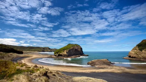 Bethells beach panorama