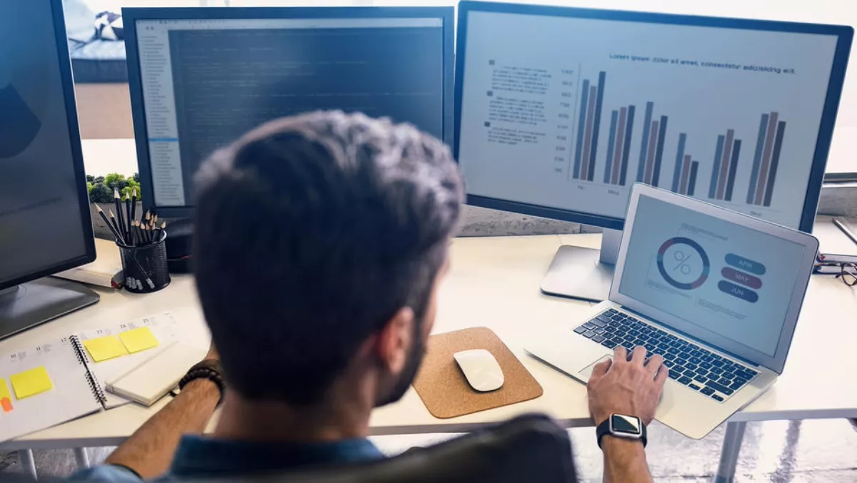 Enhancing business intelligence with application intelligence